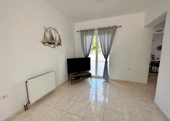 Treditto House - Ground Floor C1 *