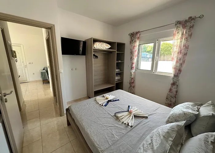 Treditto House - Ground Floor C1 *